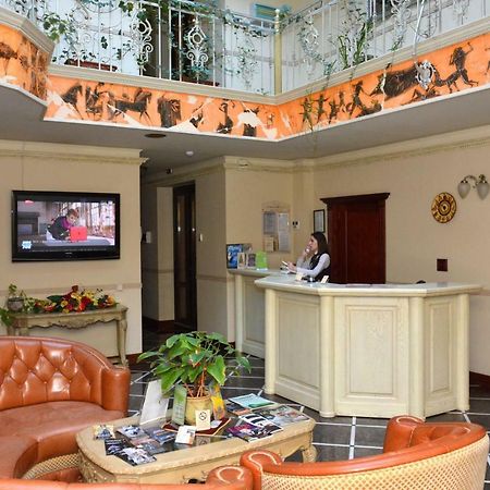 Atrium Hotel ايفانو - فرانكيفسك المظهر الخارجي الصورة