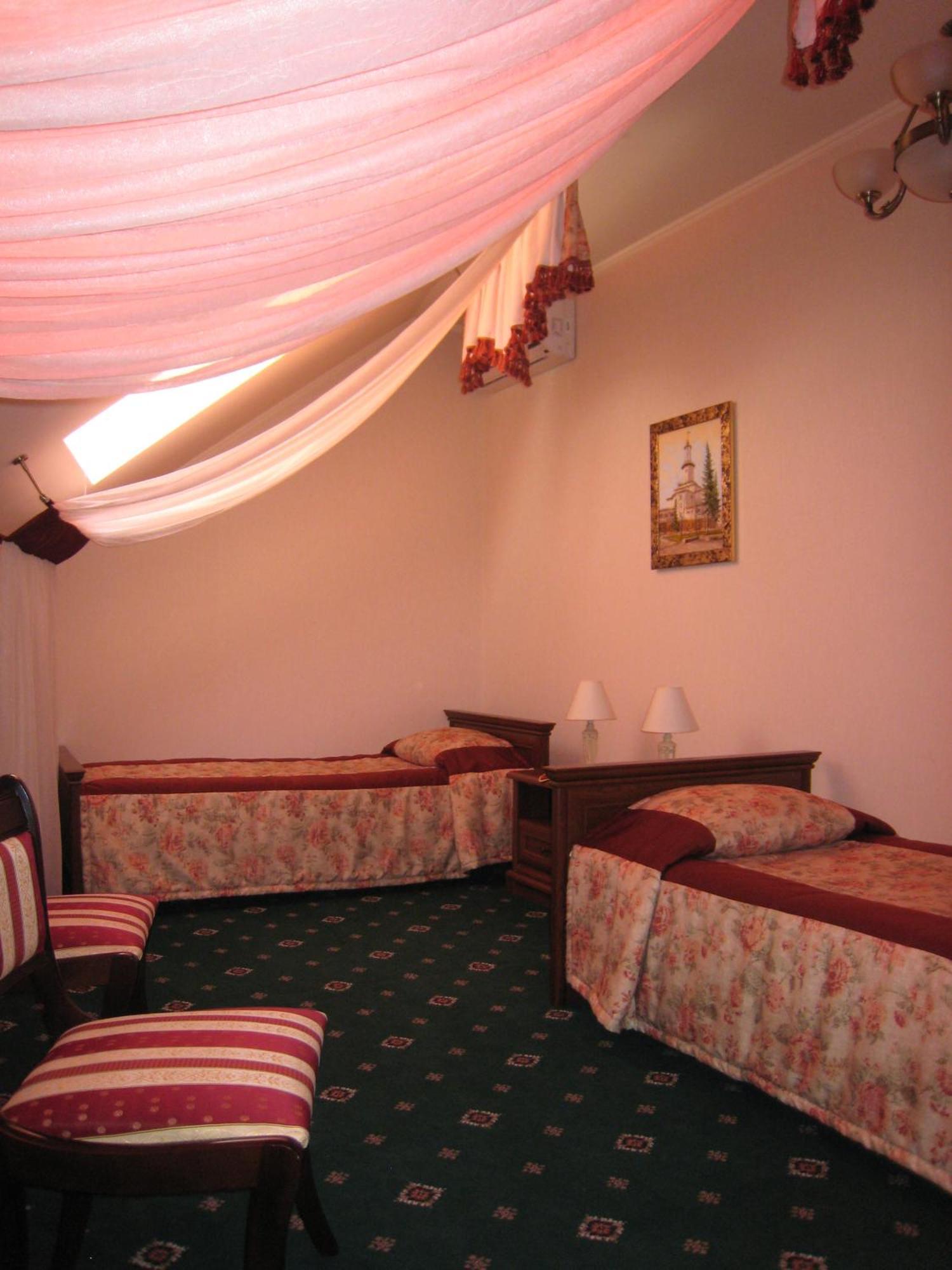 Atrium Hotel ايفانو - فرانكيفسك المظهر الخارجي الصورة
