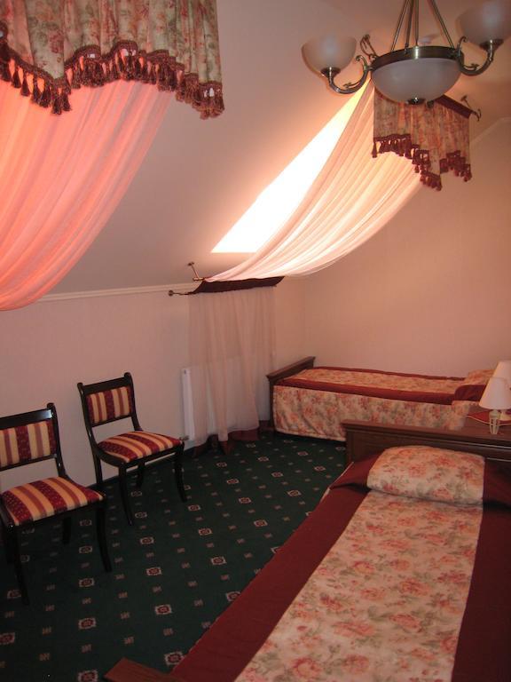 Atrium Hotel ايفانو - فرانكيفسك الغرفة الصورة